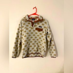 Women’s large polka dot fleece synchilla snap t Patagonia pullover